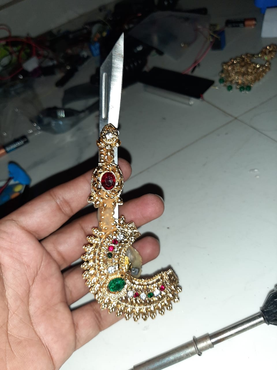 jewellery knife